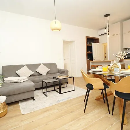 Morisea - Cozy Urban Apartment Zadar